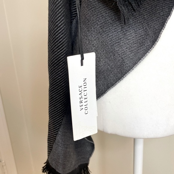 NWT Versace Collection Gray Wool Blend Long Wrap Scarf $299 - Picture 5 of 11